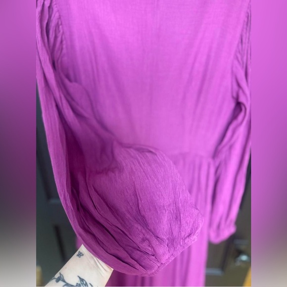 Elegant Magenta Maxi Dress - Picture 7 of 8